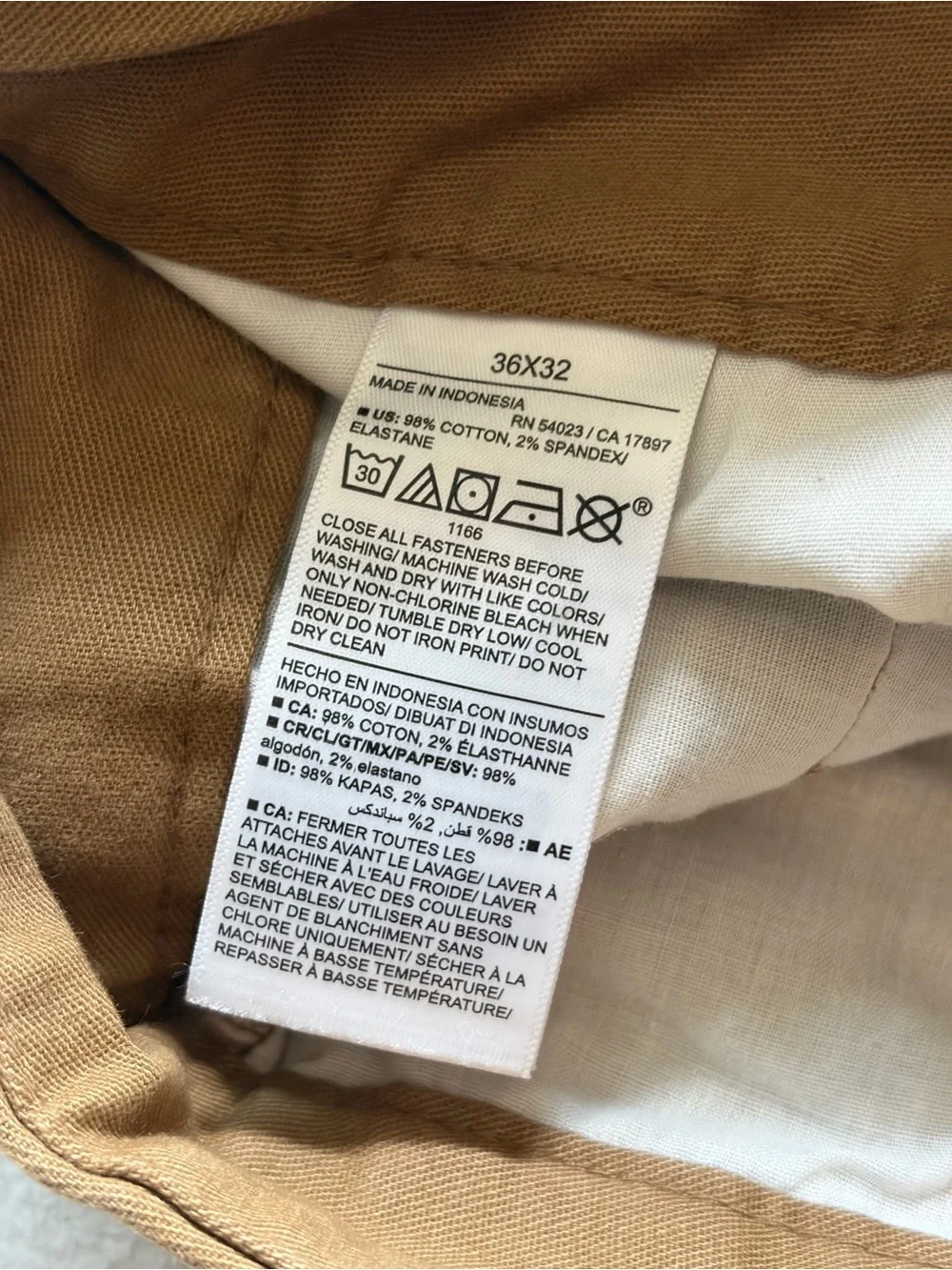 Old Navy Slim Built-In Flex Chino Pants Bundle 36x32 Khaki Navy Tan Men Lot of 3